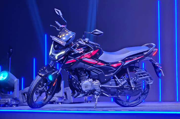 Hero Glamour X left profile shot