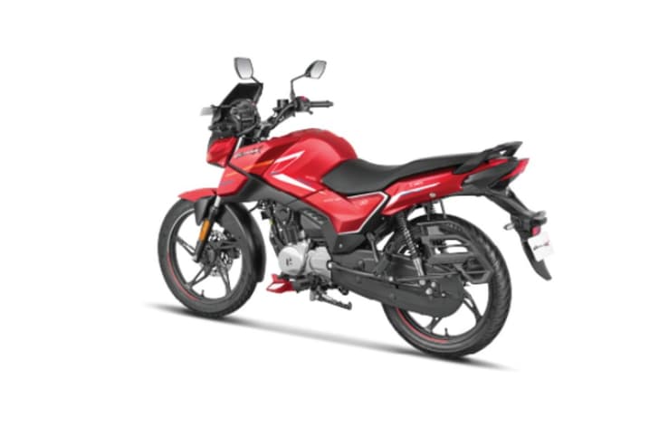 Hero Glamour X rear left quarter studio red
