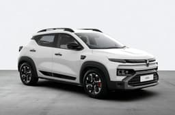 Renault Kiger white color