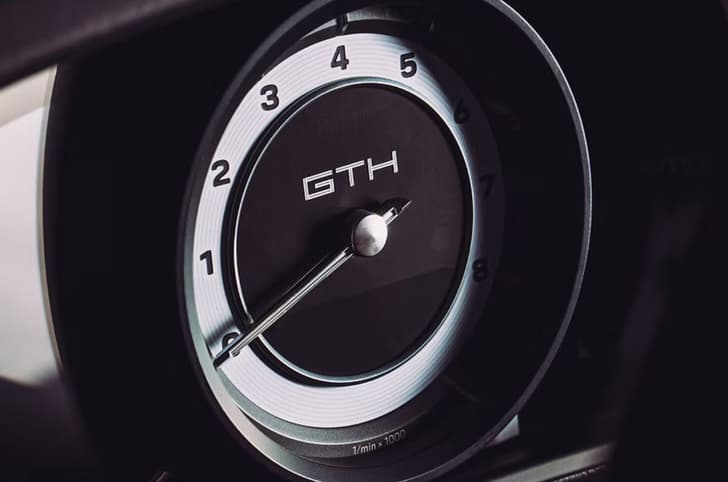 RML GT Hypercar rpm dials