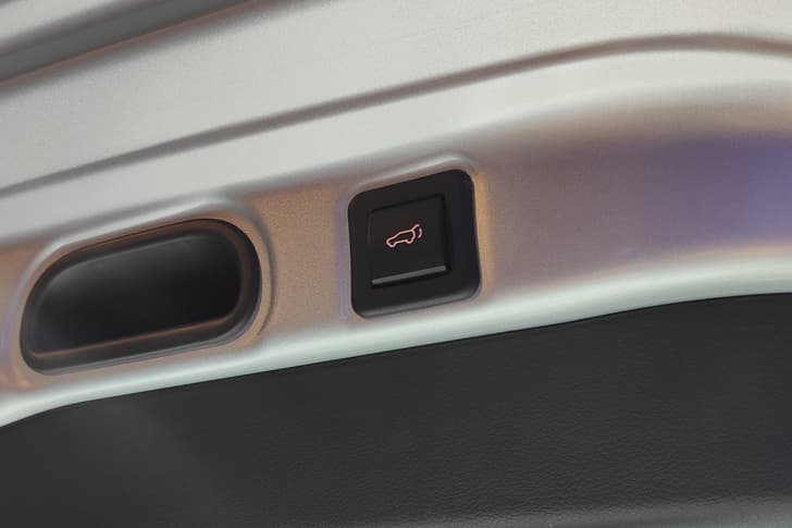 2025 maruti suzuki victoris in studio