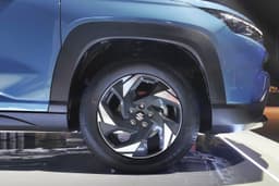 2025 maruti suzuki victoris in studio