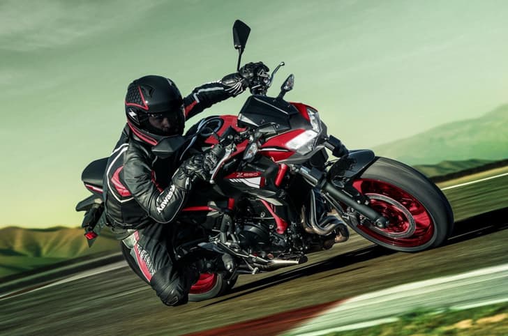 Kawasaki Z650 front right cornering shot on track