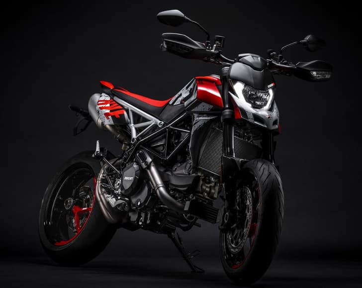 Ducati Hypermotard 950 RVE Static front three fourth shot