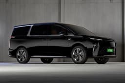 MG M9 in Metal Black