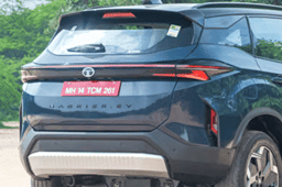 Tata Harrier EV lights