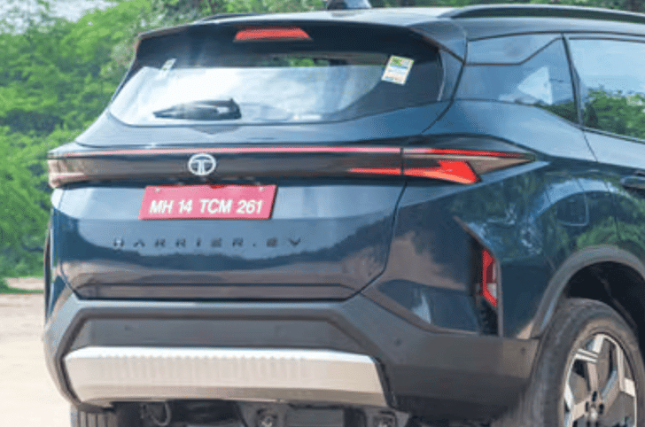 Tata Harrier EV lights