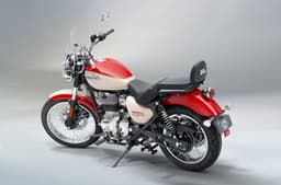 Royal Enfield Meteor 350 Aurora Red 