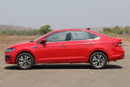 skoda slavia in field