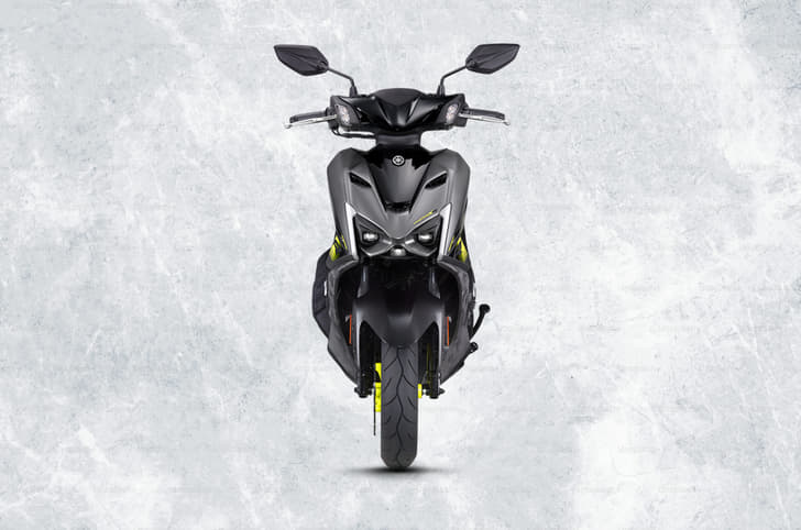 Yamaha XR155 front static