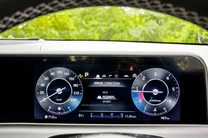 Kia Seltos driver's display