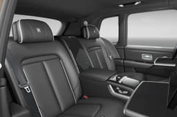 Rolls Royce Cullinan interior back seat individual seats