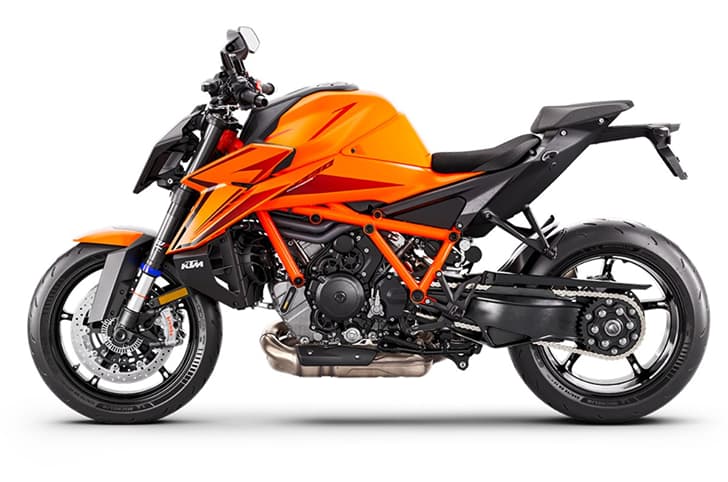KTM 1390 Suoer Duke R left profile shot