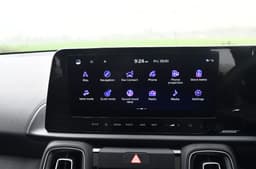 Kia Sonet touchscreen infotainment 
