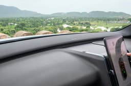 2025 volvo ex30 interior