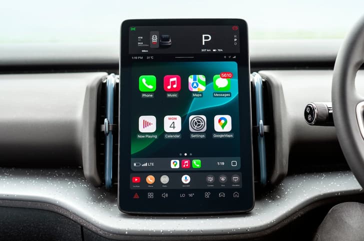 2025 volvo ex30 interior