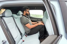 2025 volvo ex30 interior