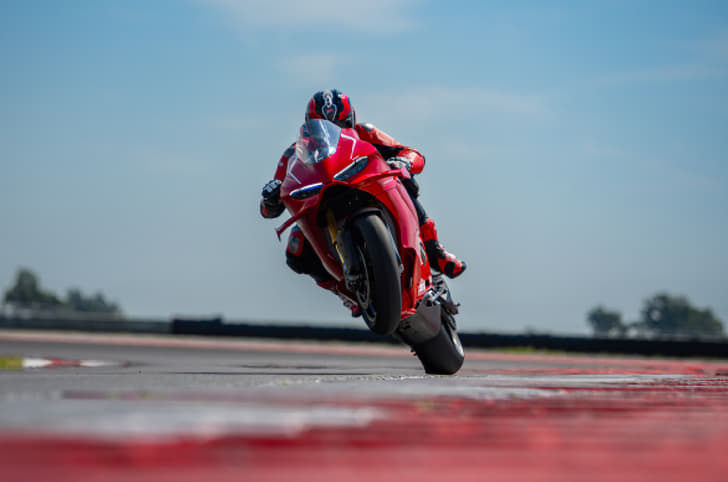 2026 Ducati Panigale V4 R image gallery