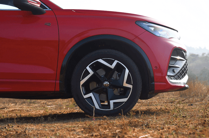 Volkswagen Tiguan R Line wheels