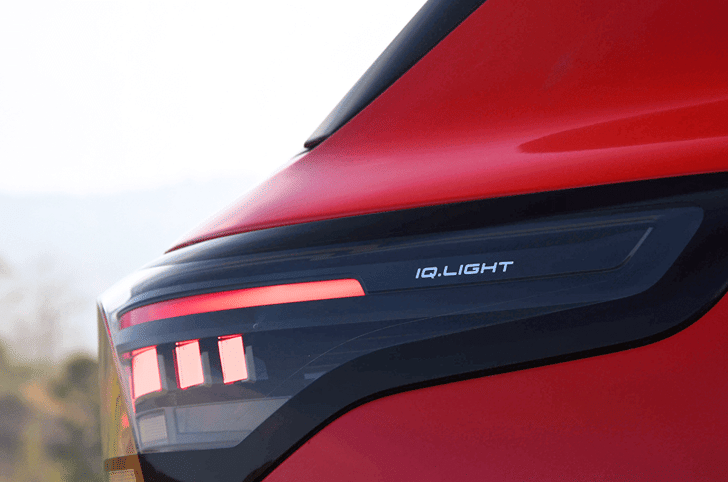Volkswagen Tiguan R Line IQ lights
