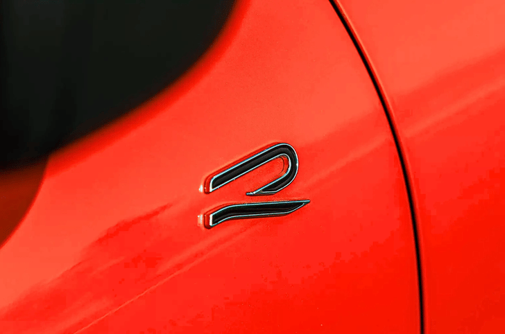 Volkswagen Tiguan R Line R badge