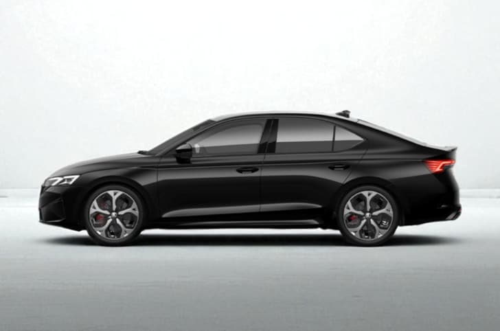 Skoda Octavia RS in Magic Black.