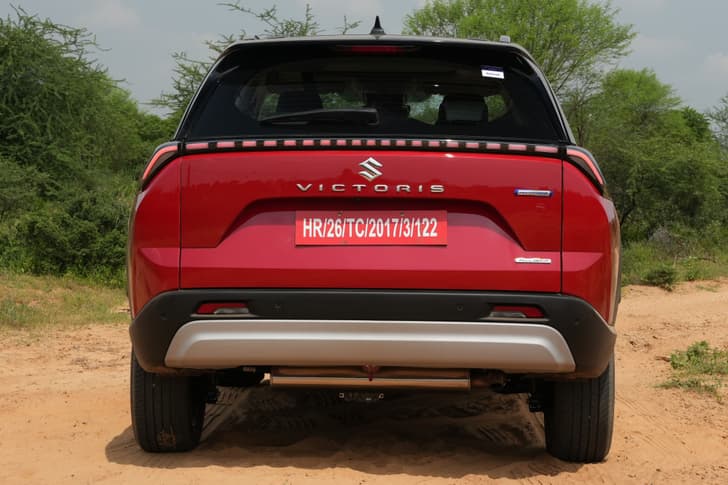 Maruti Suzuki Victoris in field
