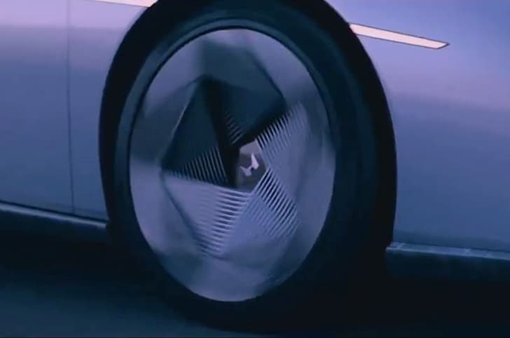 Honda 0 Series sedan alloy wheels