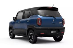 Suzuki XBEE rear three-quarter