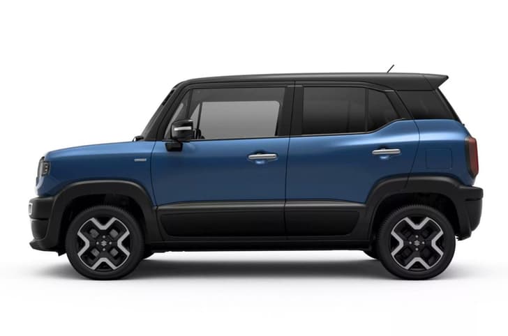 Suzuki XBEE side profile