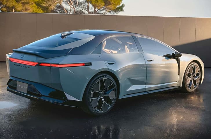 Toyota Corolla concept rear quarter