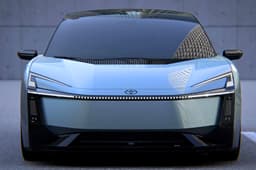 Toyota Corolla concept front 