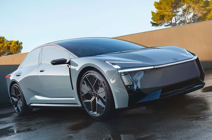 Toyota Corolla concept front quarter