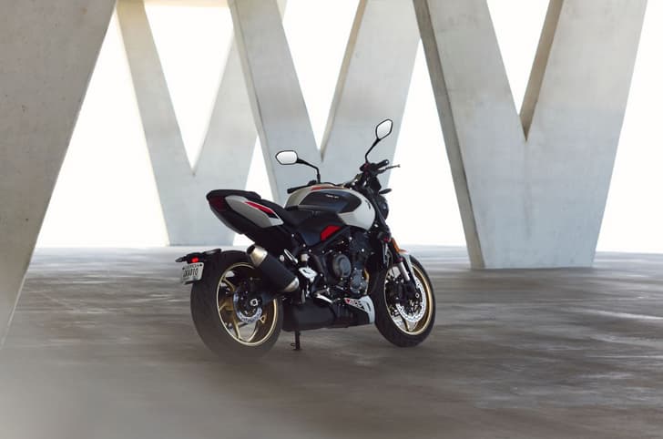 Triumph Trident 800 Ash Grey rear three fourth shot