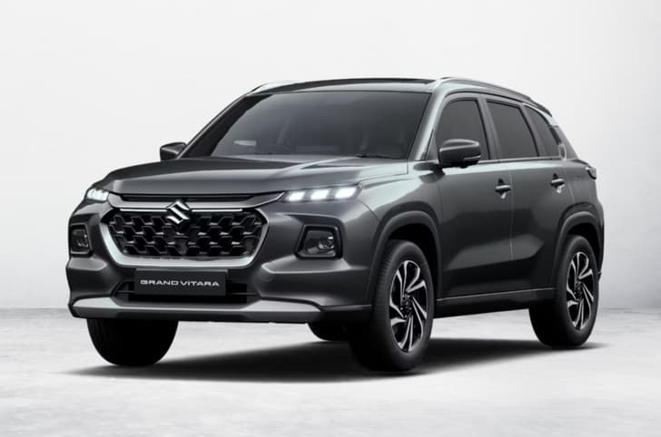 Grand Vitara Splendid Silver colour