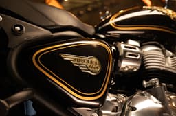 Royal Enfield Bullet 650 Twin side panel