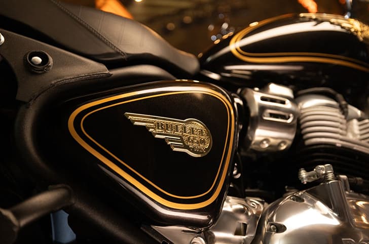 Royal Enfield Bullet 650 Twin side panel