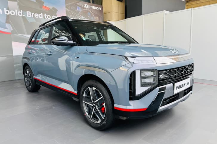 Hyundai Venue N Line front quarter