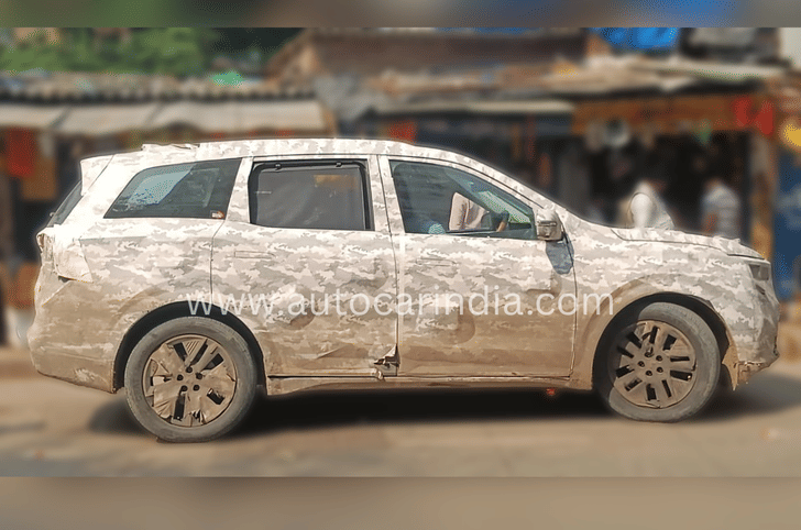 Mahindra XUV700 facelift side profile