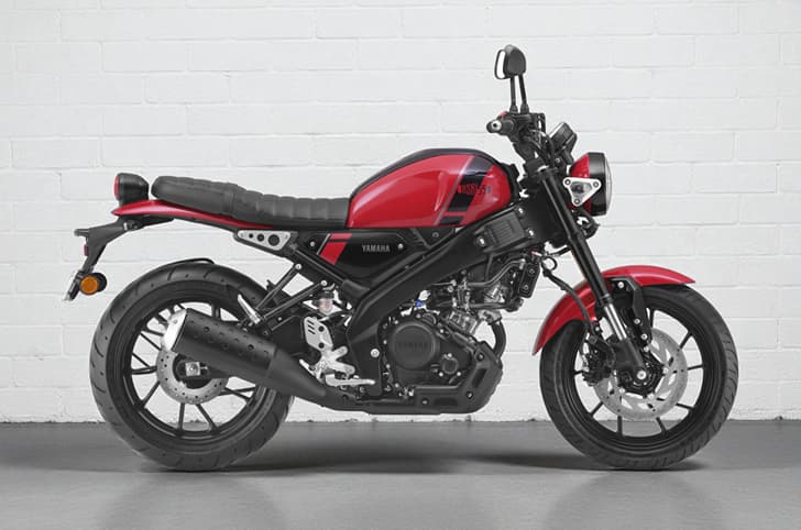 Yamaha XSR155 Red right side profile