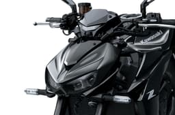 Kawasaki Z1100 headlight shot
