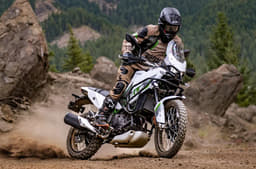 Kawasaki KLE500 sliding shot