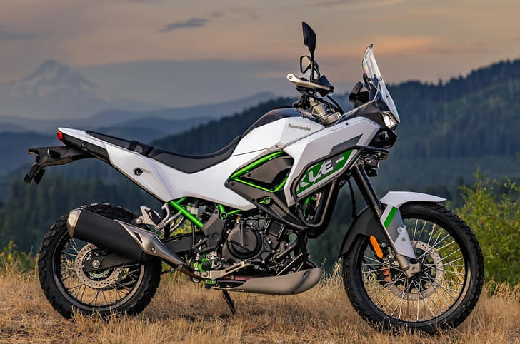 Kawasaki KLE500 right profile