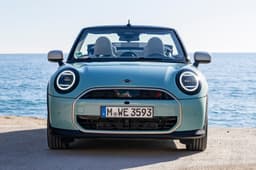 Mini Cooper Convertible front static
