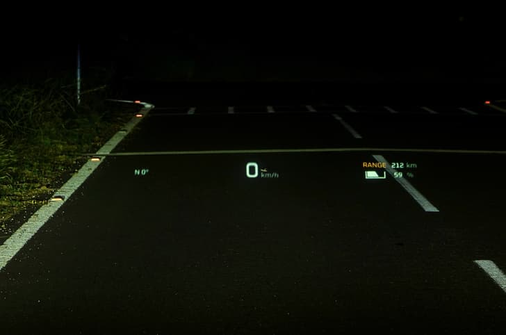 Mahindra XEV 9S HUD