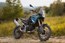 2026 BMW F 900 GS image gallery