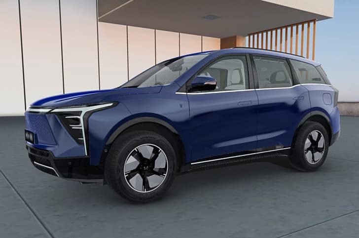 mahindra xev 9s in studio