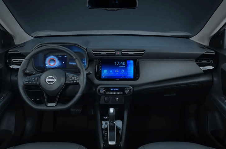 Nissan Kait interior