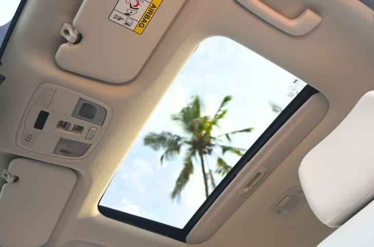 Hyundai Venue sunroof