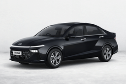 Hyundai Verna Abyss Black